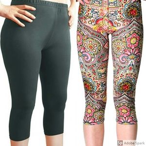 Set of 2 Capri Leggings~Blush Floral & Sto…